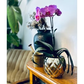 Slika 02.705.16 Posuda okruglog oblika - zlatna