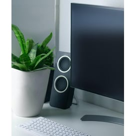 Slika 02.606.13 Posuda četvrtastog/kružnog oblika- bijela