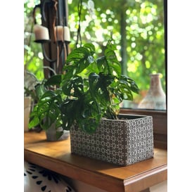 Slika 05.182.27 Posuda okruglog oblika - etno