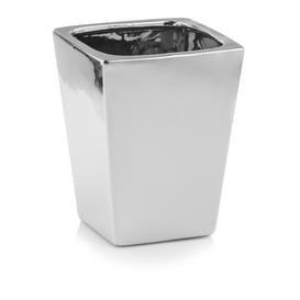 Slika 31.042 Posuda četvrtastog oblika - srebrna