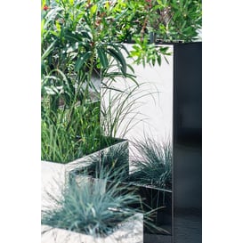 Slika 74.102.80 Velika posuda četvrtastog oblika