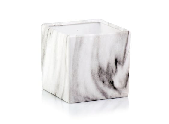 Slika 02.753.13 Posuda četvrtastog oblika - mramorno bijela