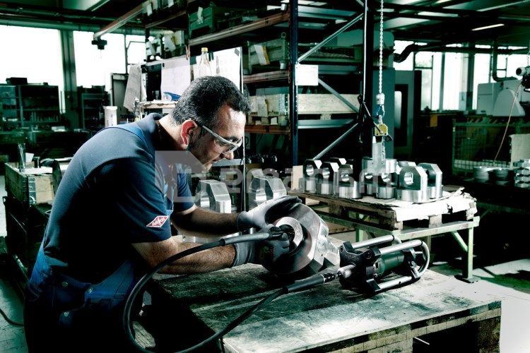 პირდაპირი სახეხი მანქანა Metabo GE 710 PLUS 710W (600616000)