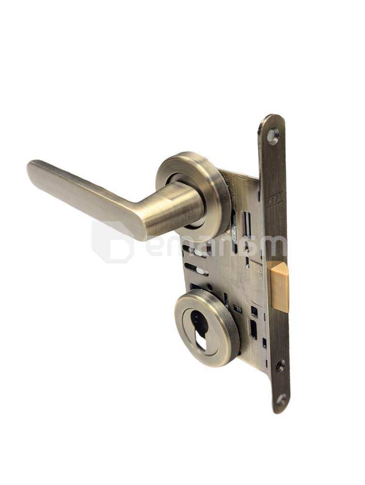 კომპლექტი სახელური და საკეტი Besa AGB 102482+102496+100528+102473