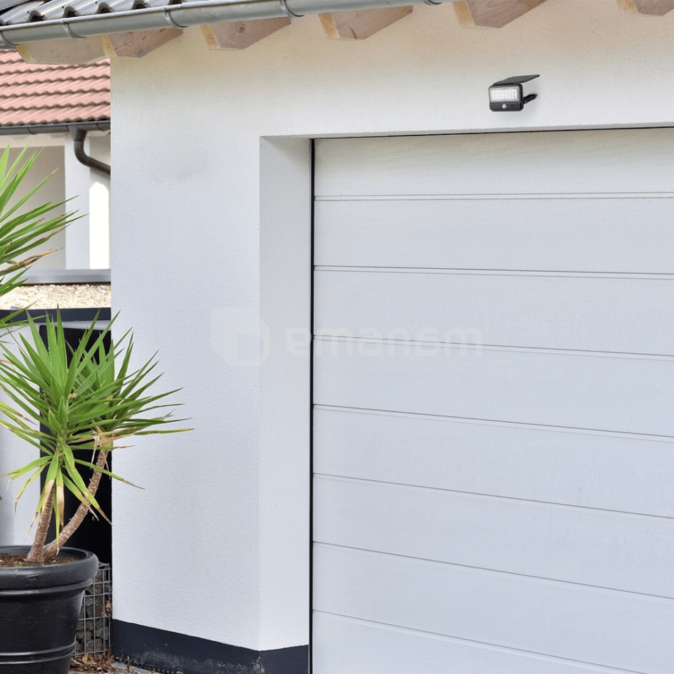 სანათი კედლის Rabalux Flaxton 7W 4000К 700Lm IP54 77040 Solar სენსორი შავი