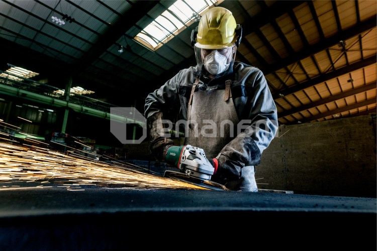 კუთხის სახეხი მანქანა Metabo W 24-230 MVT 2400W