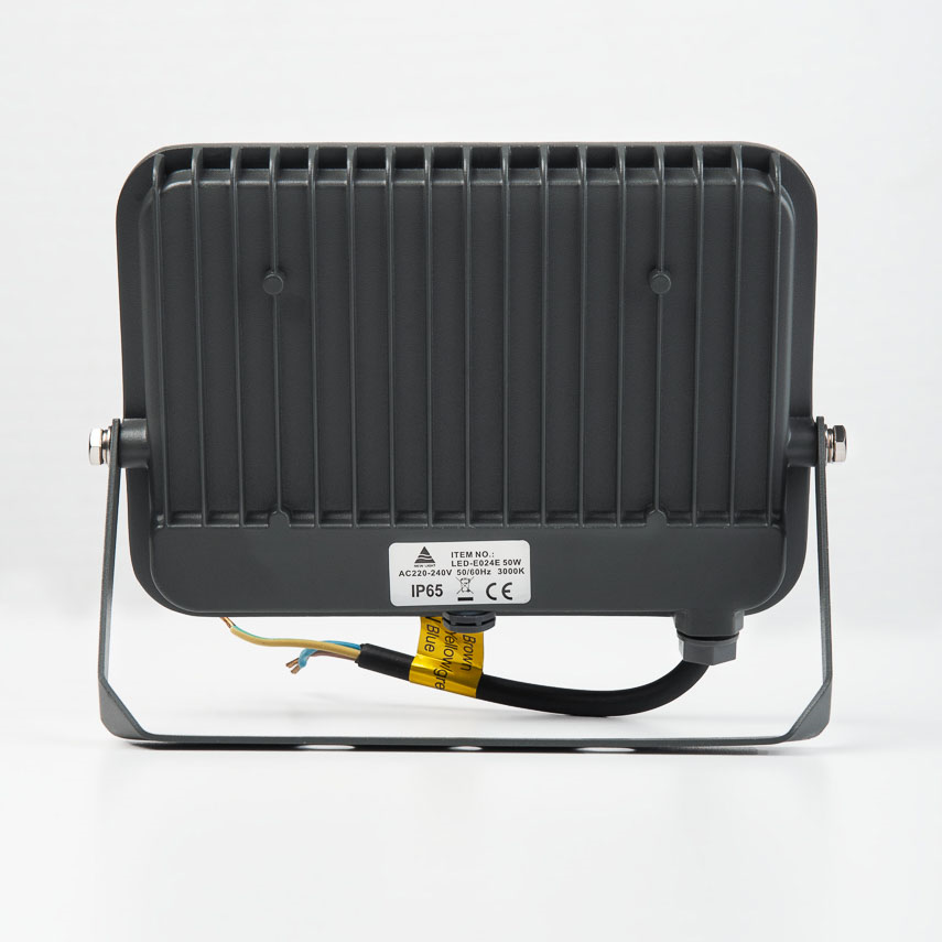 პროჟექტორი New Light LED 50W 3000K 85Lm SMD E024E