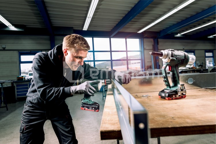 მოქლონის პისტოლეტი აკუმულატორის Metabo NP 18 LTX BL 5.0 18V