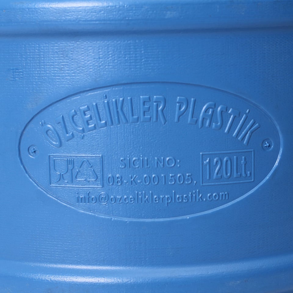 პლასტმასის ორმაგი ბიდონი თავსახურით 120 ლ