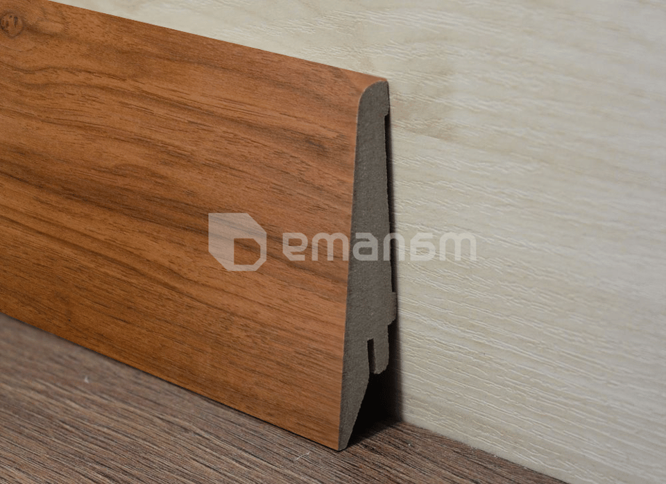 პლინტუსი Super Profil ПП1682 Pecan 2800x21x80