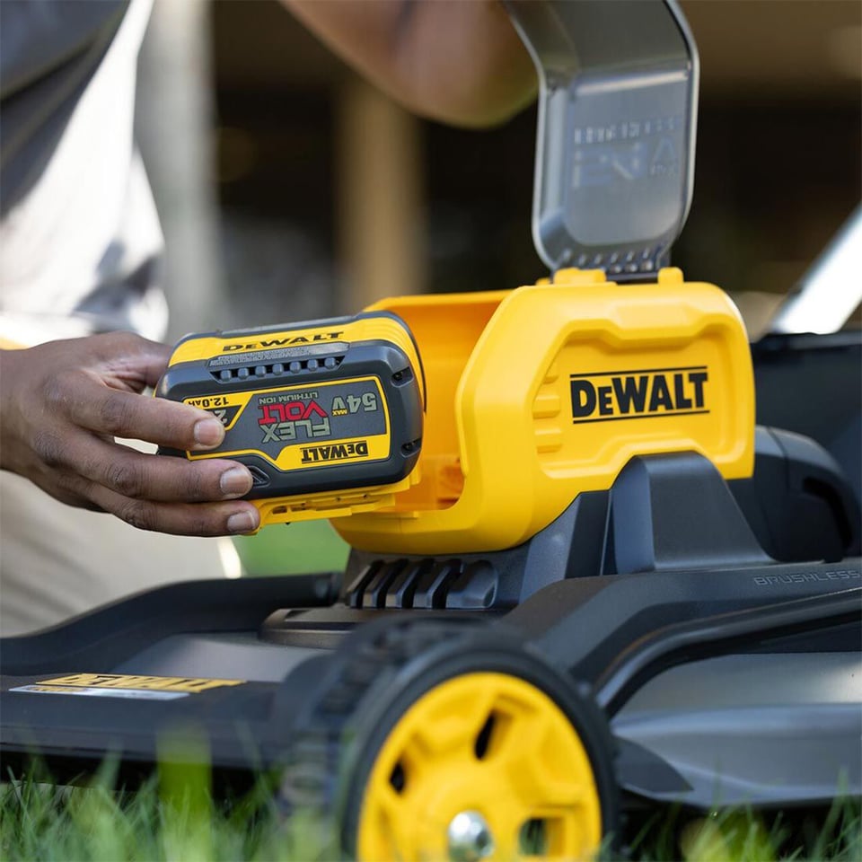 გაზონსაკრეჭი აკუმულატორის DeWalt DCMWSP550N-XJ