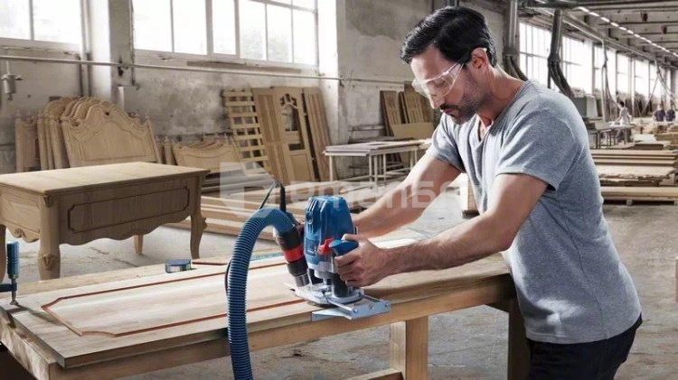 ფრეზერი Bosch GOF 130 Professional 1300W (06016B7000)