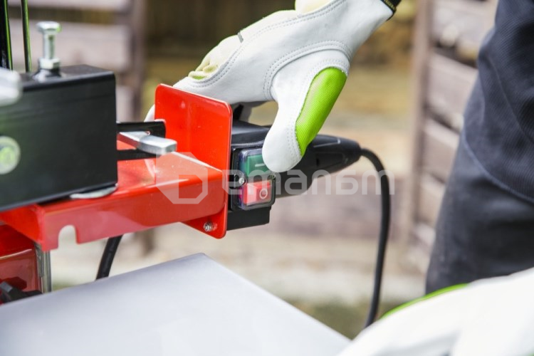 შეშის ელექტროსაჩეხი ვერტიკალური Al-Ko LSV 560/8 3300W