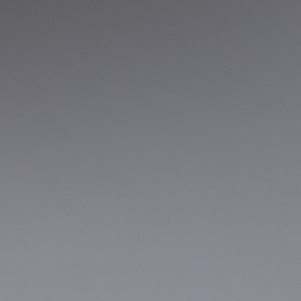 სწორი ფენილის ფერადი თუნუქის სახურავი 0.45X1250 პრიალა RAL9006 NOVA