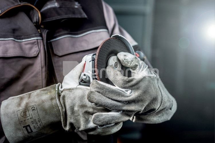 კუთხის სახეხი მანქანა Metabo WEV 19-125 Q M-BRUSH 1900W