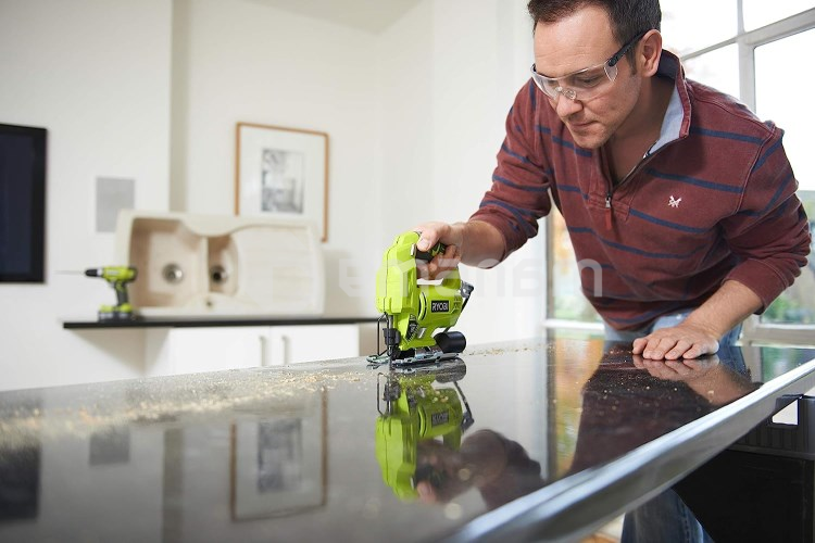 ბეწვა ხერხი Ryobi RJS720-G 500W