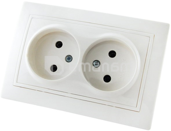 როზეტი TDM 10 A 220 V