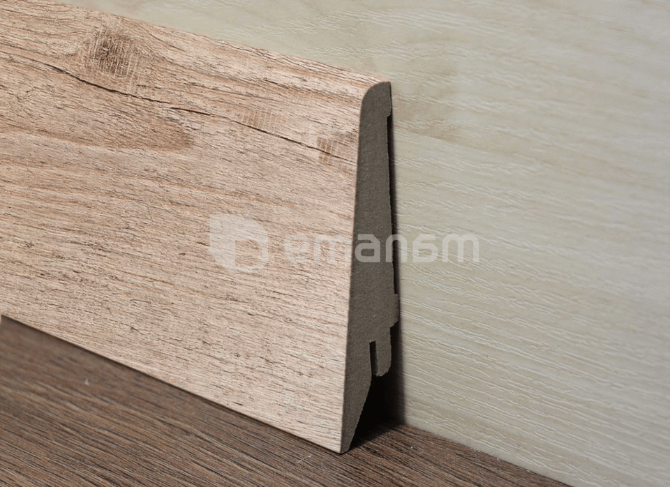 პლინტუსი Super Profil ПП1682 Mont Blanc Gray 2800x21x80