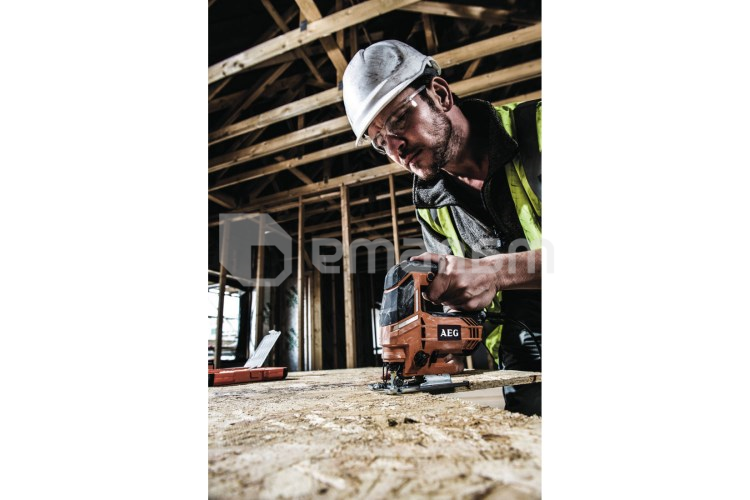 ბეწვა ხერხი AEG STEP100 700W