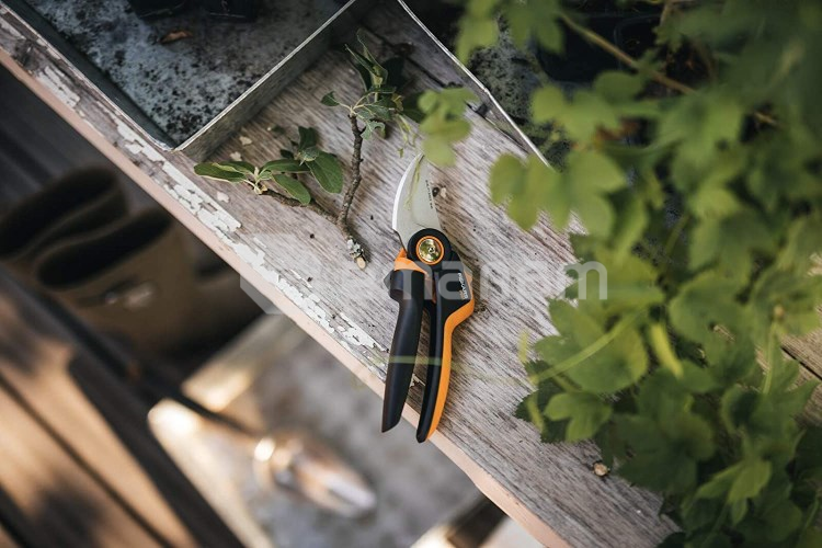 სეკატორი Fiskars PowerGear L P961 26 მმ