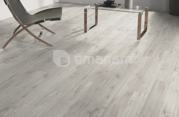 ლამინატი Kaindl NT Hemlock Ontario 1383x159x10 AC4/32