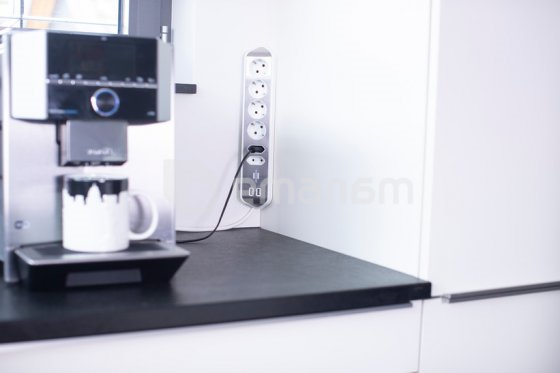 დამაგრძელებელი კუთხე 6 Brennenstuhl 2მ 2 USB ვერცხლისფერი თეთრი