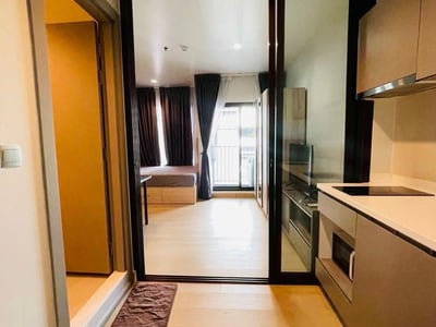 Life Asoke Rama 9 — High Floor City View | Near MRT Rama 9 & ARL