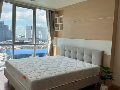 The Line Phahonyothin Park - Spacious 1BR High-Floor Condo Facing Central Ladprao