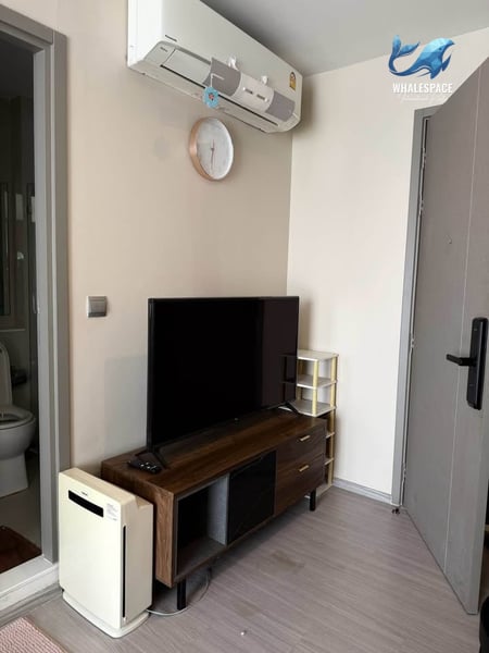 Life Asoke Hype — Modern Studio with Panoramic CBD Skyline View | Near MRT & ARL photo 3
