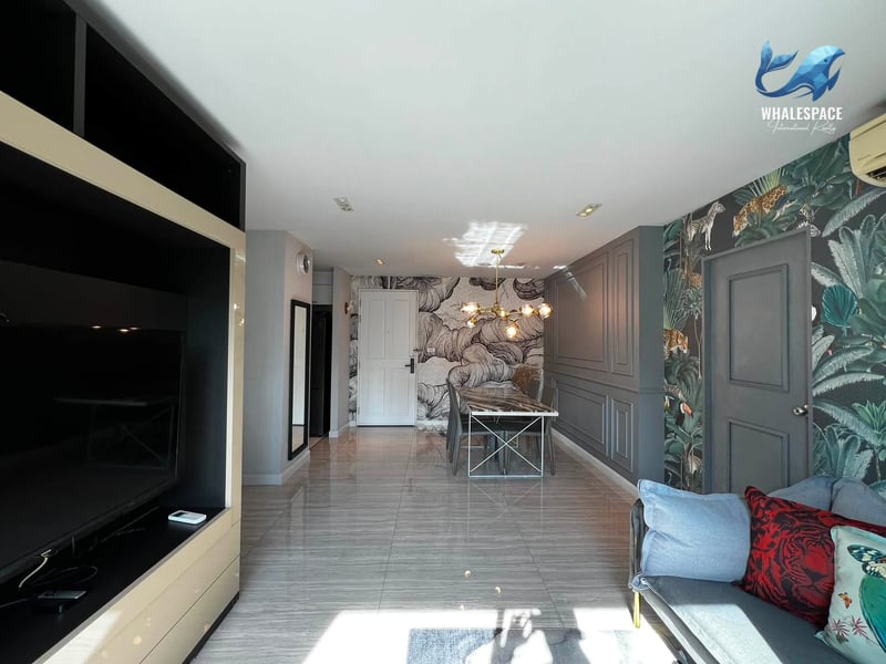 The Forty Nine Plus 2 — Spacious Designer Residence | Walk to BTS Thong Lo photo 4