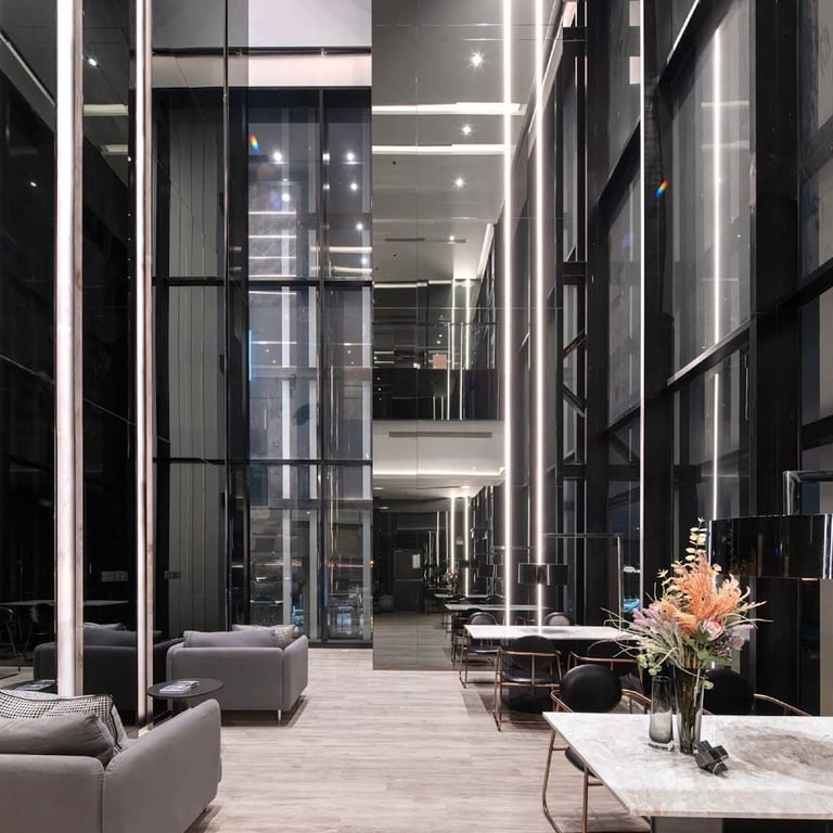 Altitude Unicorn Sathorn-Tha Phra