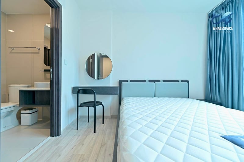 XT HuaiKhwang — Fully Furnished Residence | Walk-in Closet | Near MRT Huai Khwang photo 3