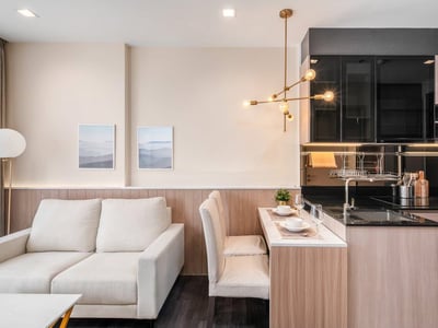 The Line Asoke-Ratchada — High Floor City View | Walk to MRT Rama 9