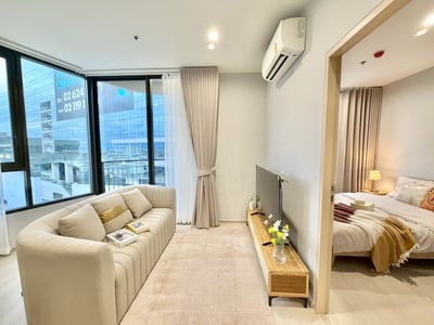 Skyrise Avenue Sukhumvit 64 - Brand New 2-Bed High-Rise Condo near BTS Punnawithi