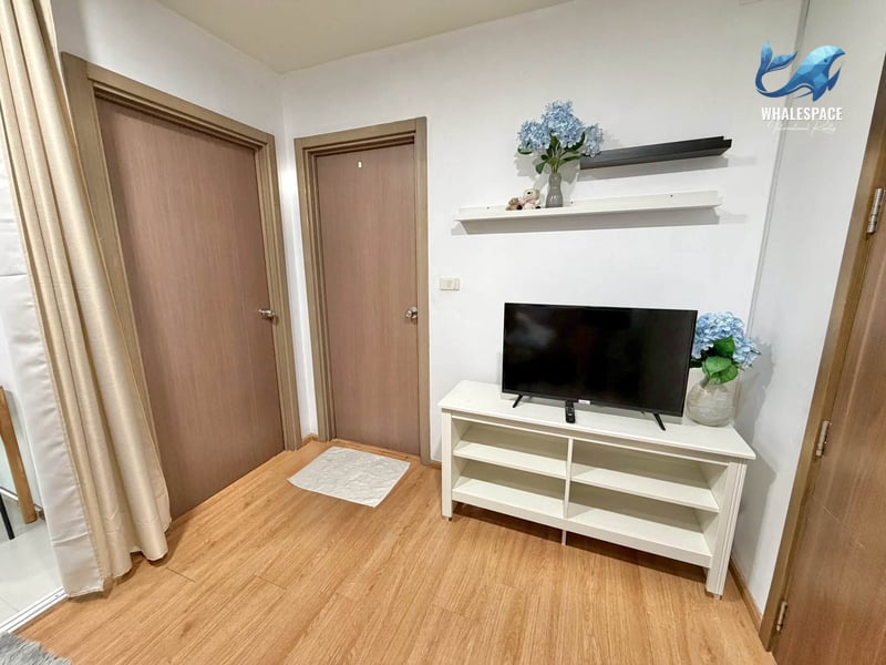 The Base Sukhumvit 77 — Modern 1BR on 12th Floor | Stunning Pool View | Walking Distance to BTS On Nut photo 3