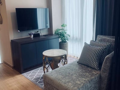 LLOYD Soonvijai - Thonglor — Garden View Residence | Near Bangkok Hospital