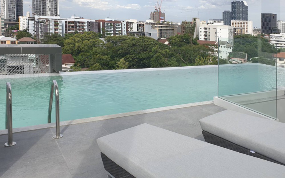 Sign Condo Sukhumvit 50