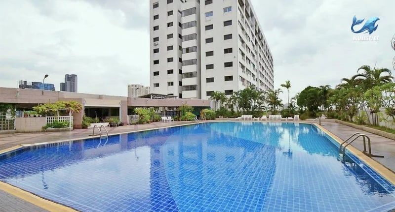 Thonglor Tower photo 2