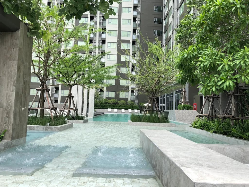 Aspire Sathorn - Ratchaphruek