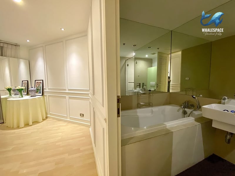 59 Heritage — Renovated Quiet Condo | Big Balcony | Near BTS Thonglor photo 2