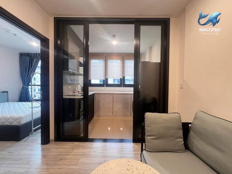 XT HuaiKhwang — Fully Furnished Residence | Walk-in Closet | Near MRT Huai Khwang photo 4