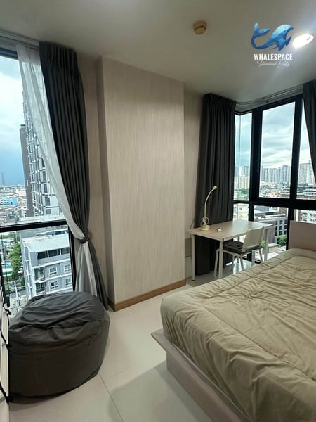 Ideo Ratchada-Huaykwang - High-Floor 1BR Unit | Only 50 Meters from MRT Huai Khwang photo 2