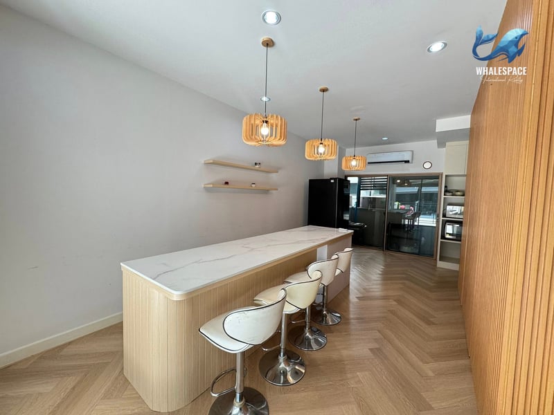 Baan Klang Muang Rama 9-Krungthepkreetha — Fully Furnished Townhome | Prime Rama 9 photo 4