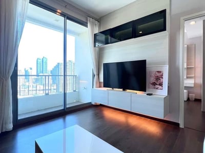 Q Asoke — Premium Pool View Residence | Fully Furnished | Asoke-Rama 9