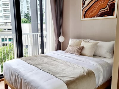 Park Origin Sukhumvit 24 — Garden View Luxury Living | Near BTS Phrom Phong