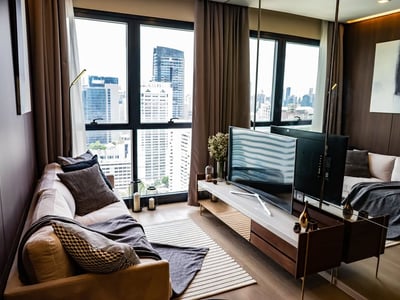 Ashton Asoke — Ultra-Prime Location | 0m to Terminal 21 | High Floor (28th) | Fully Equipped