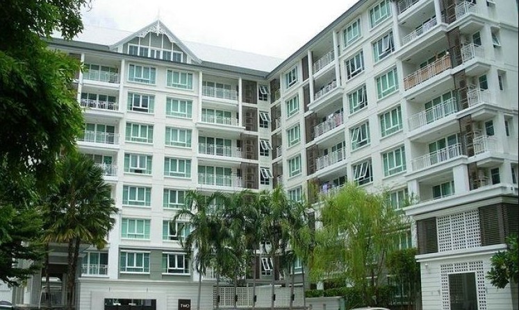 The Bangkok Sathorn-Taksin