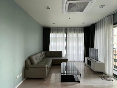 Noble Solo Thonglor — Spacious 1BR Living | Prime Thonglor Location | 70 sq.m.