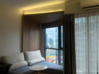 Triple Y Residence — ပရိဘောဂအပြည့်အစုံ | MRT Sam Yan တိုက်ရိုက်ချိတ်ဆက်