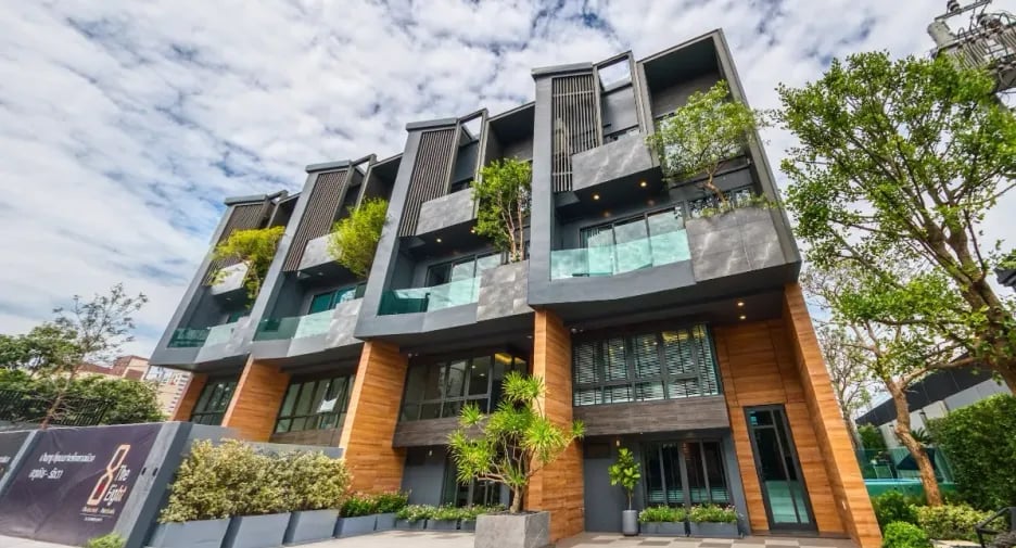 The Eight Chatuchak - Ratchada